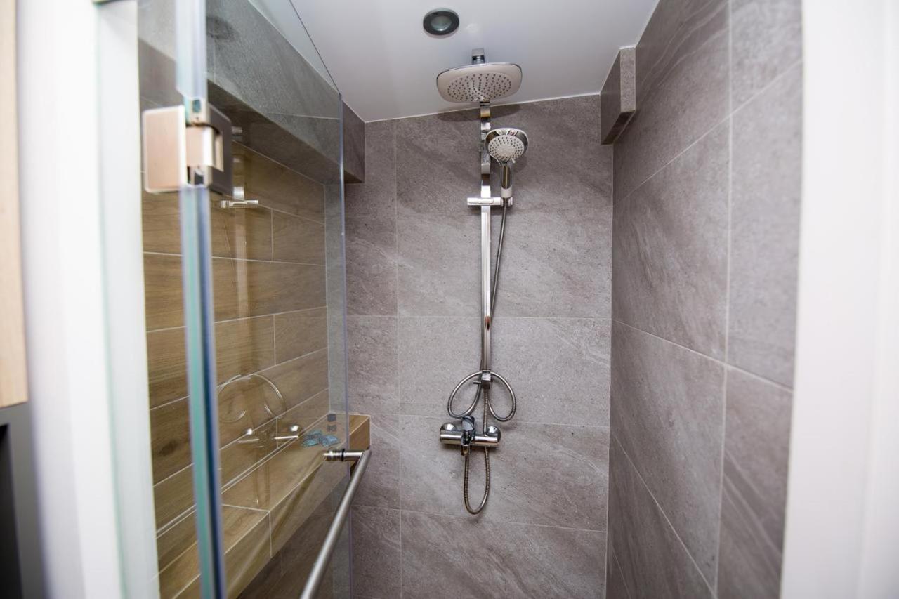 Helen Luxury Loft Design Meisonette-Apartment アテネ エクステリア 写真
